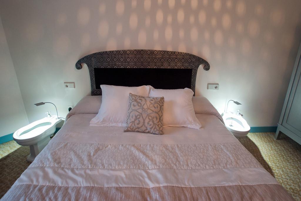 Hotel Hostal Chic Sant Feliu de Guixols Ruang foto