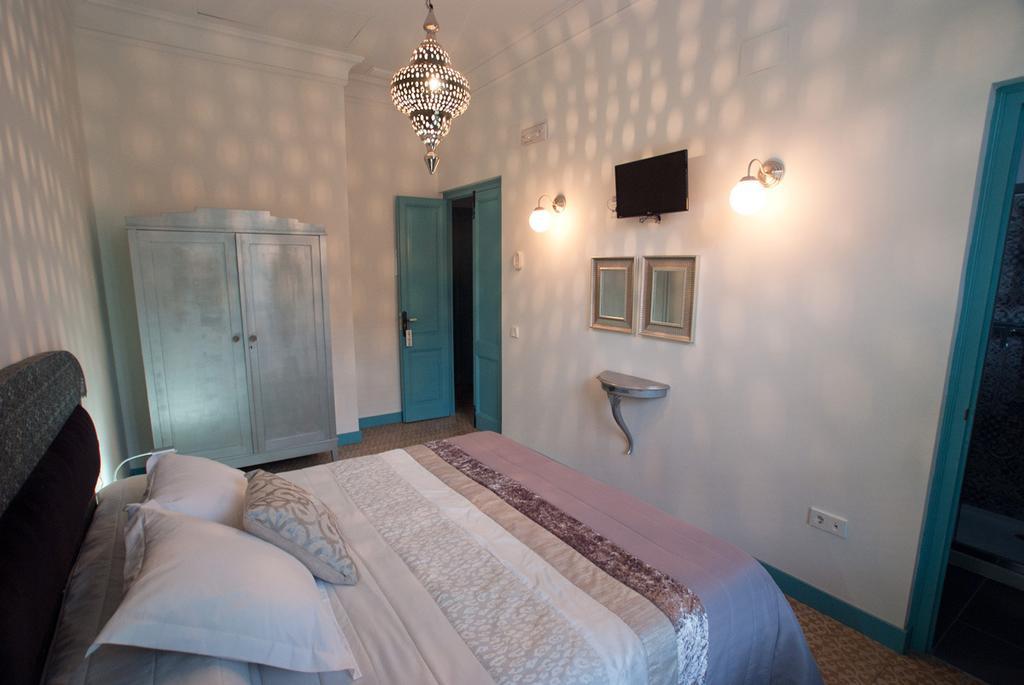 Hotel Hostal Chic Sant Feliu de Guixols Ruang foto