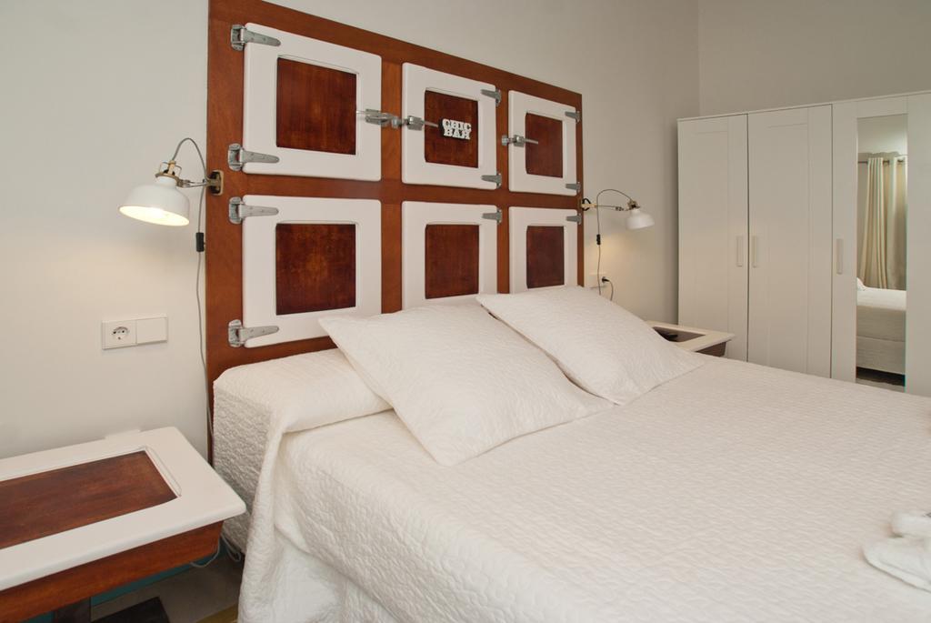 Hotel Hostal Chic Sant Feliu de Guixols Ruang foto