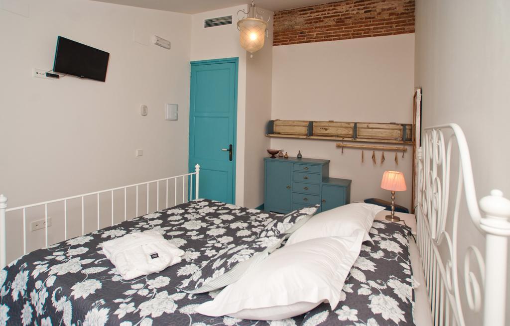 Hotel Hostal Chic Sant Feliu de Guixols Ruang foto