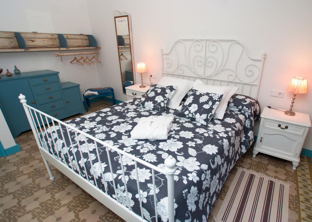Hotel Hostal Chic Sant Feliu de Guixols Ruang foto