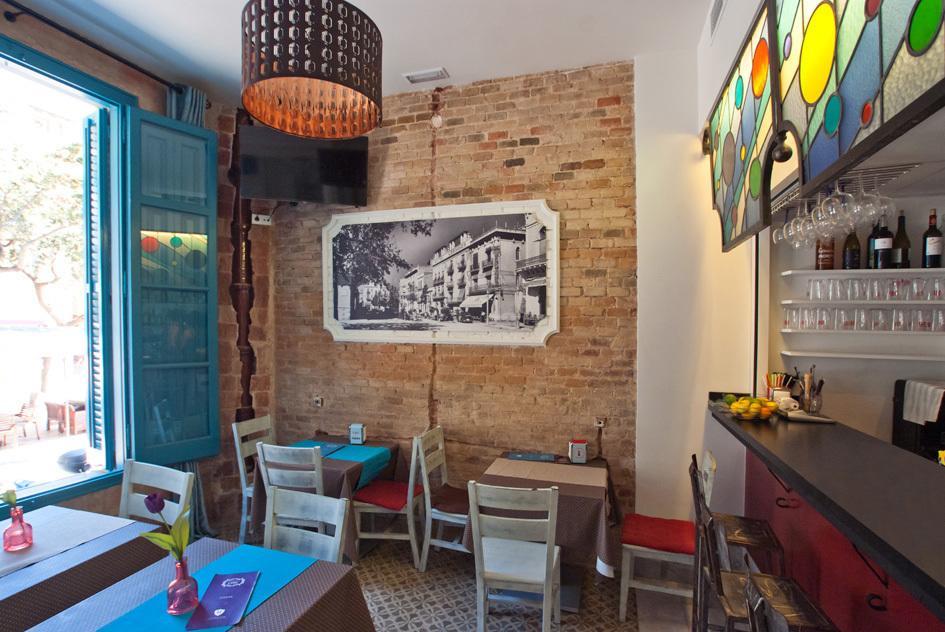 Hotel Hostal Chic Sant Feliu de Guixols Bagian luar foto