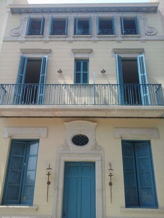 Hotel Hostal Chic Sant Feliu de Guixols Bagian luar foto